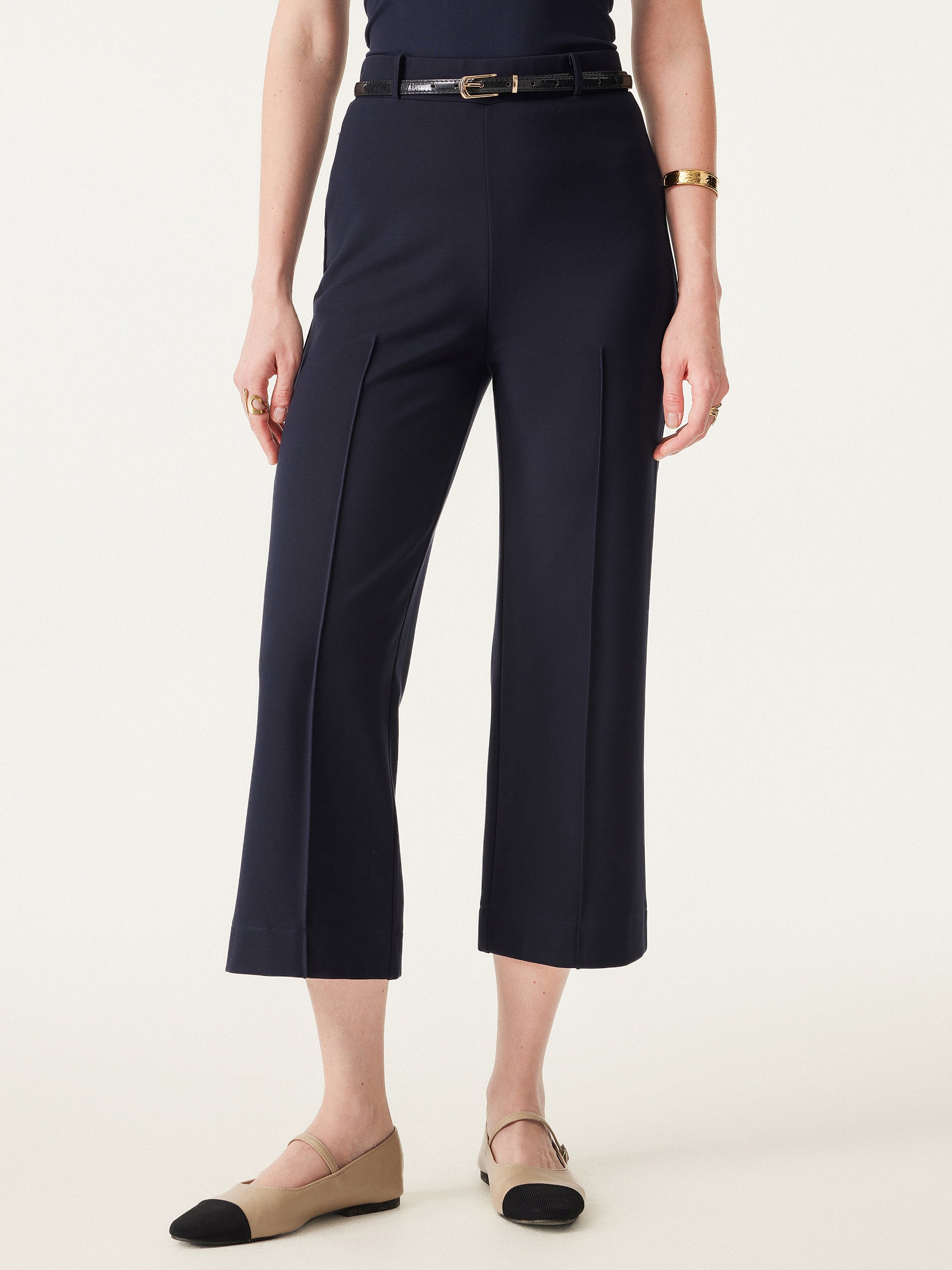Mid Rise Cropped Pull-on Pant